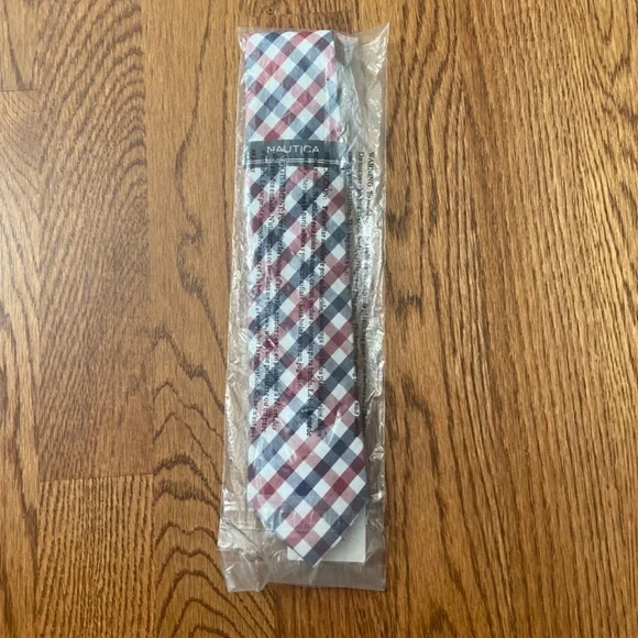 NWT Nautica Tie - Picture 3 of 4